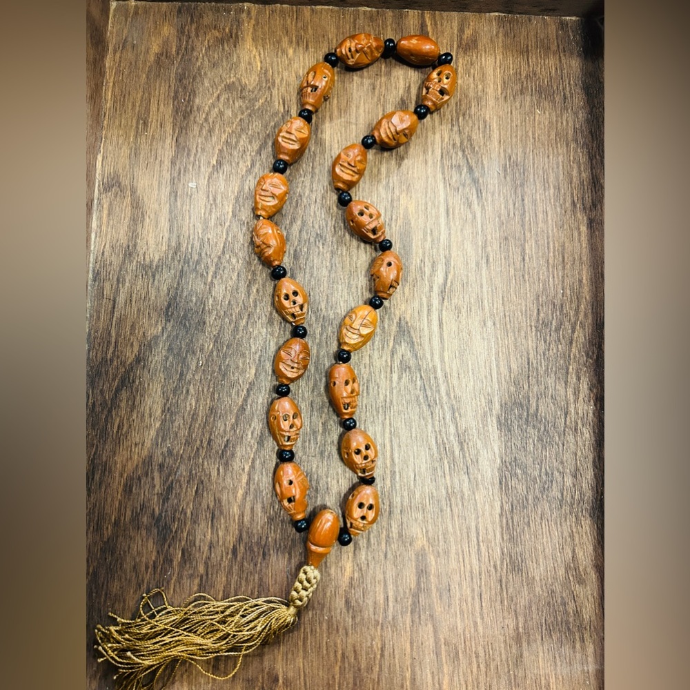 Rare Old Carved Olive Pit Fruit Nut Prayer Bead Necklace Asian Skull Face detail